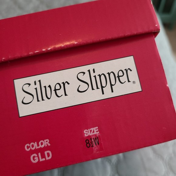 WIDE width Women's Gold Sequined Heels- worn once - Picture 6 of 6